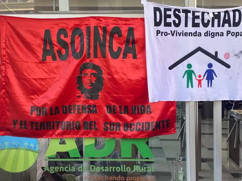 Protesta de Asoinca en el edificio de la ANT
