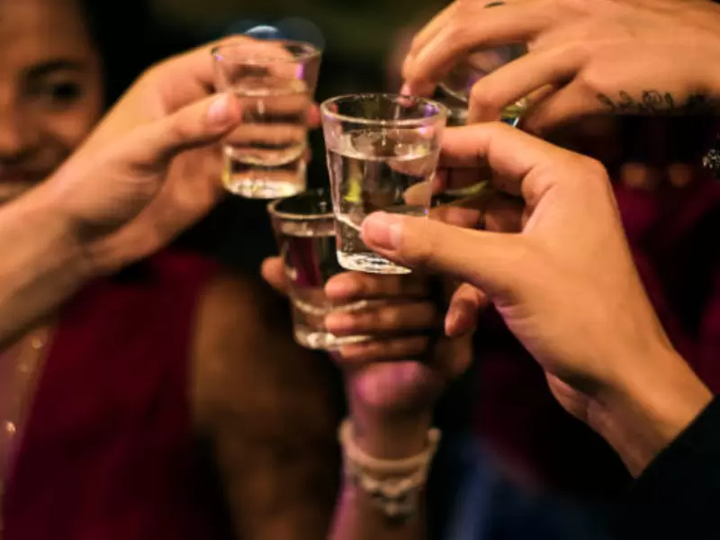 Autoridades investigan la muerte de un sacerdote en un bar de Medellín Autoridades investigan la muerte de un sacerdote en un bar de Medellín