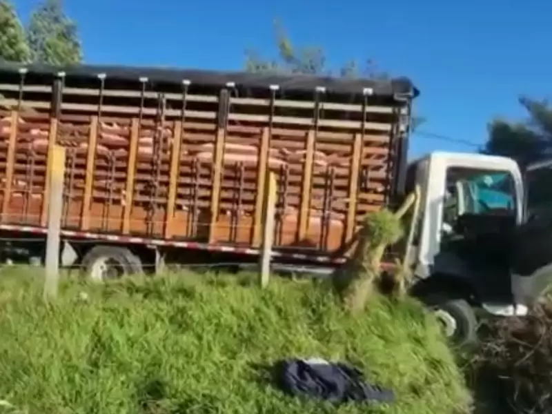 Se hicieron pasar por oficiales de tránsito para robar camiones con carga en Soacha