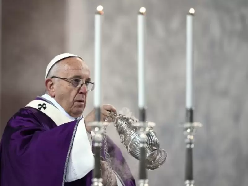 Papa Francisco en misa Papa Francisco en misa