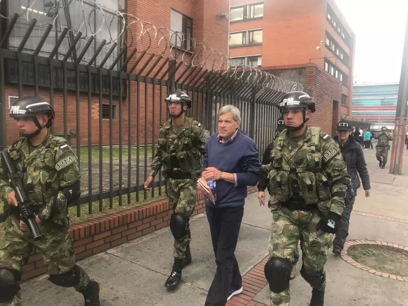 Alias Tista Alias Tista