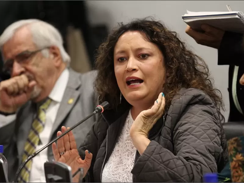 ANGÉLICA LOZANO ANGÉLICA LOZANO