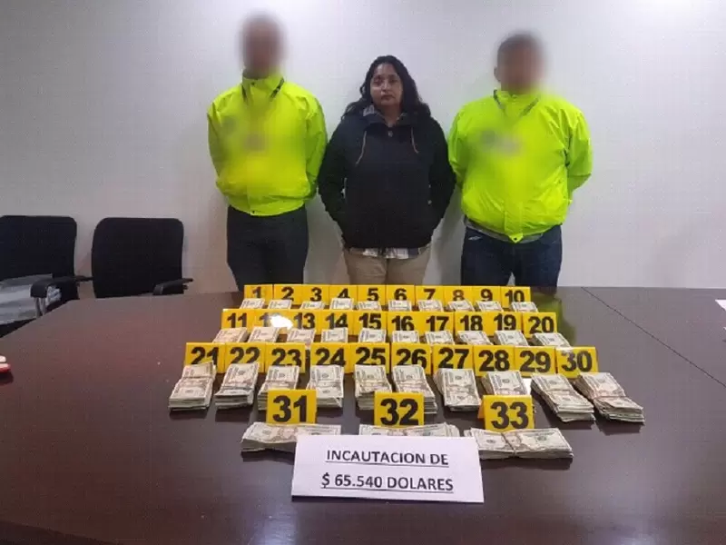 Mujer detenida Mujer detenida