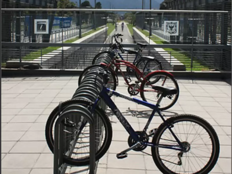 CICLOPARQUEADEROS CICLOPARQUEADEROS