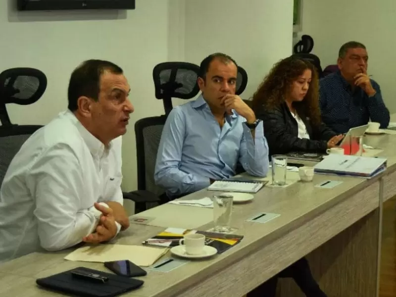 Cámara de Comercio de Armenia y Quindío Cámara de Comercio de Armenia y Quindío