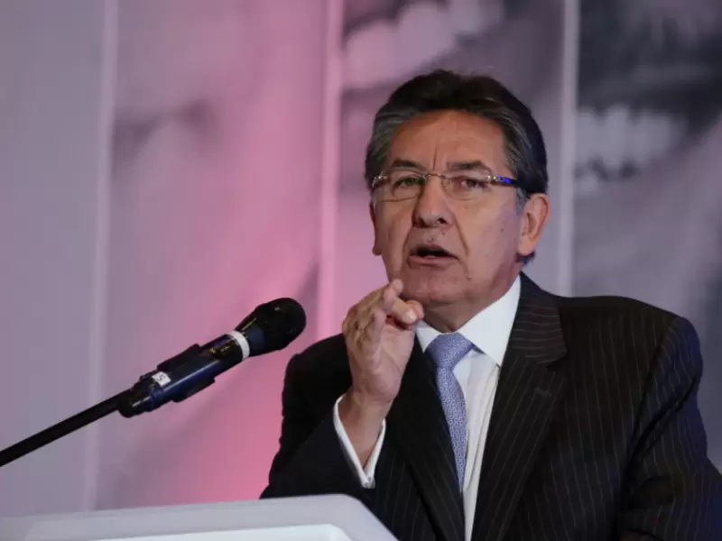 Néstor Humberto Martínez Néstor Humberto Martínez