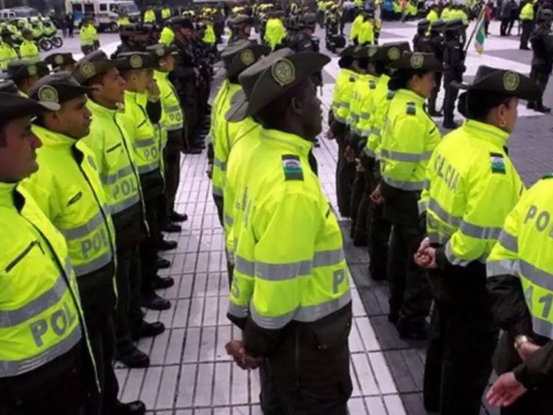 Policías Policías