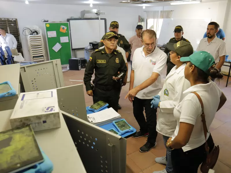 Hurto de Computadores en Ponedera, Atlántico Hurto de Computadores en Ponedera, Atlántico