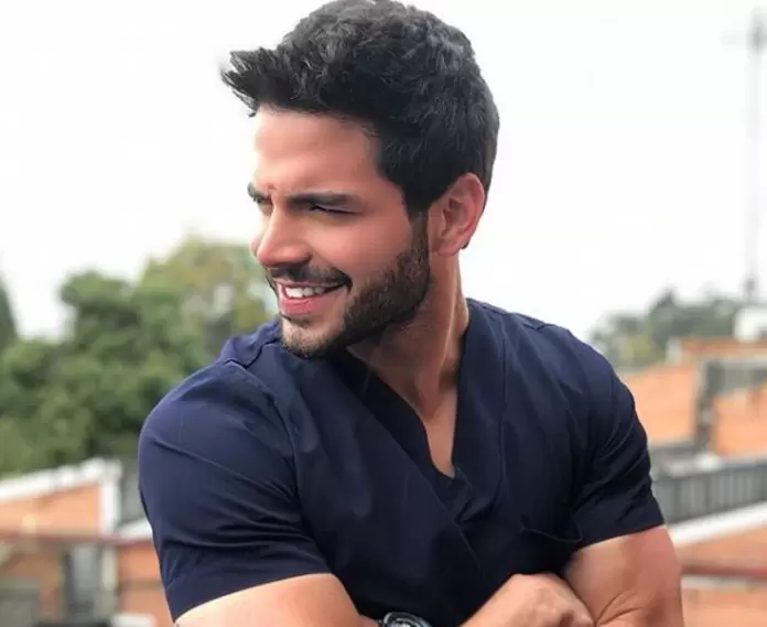 SEBASTIAN CARVAJAL