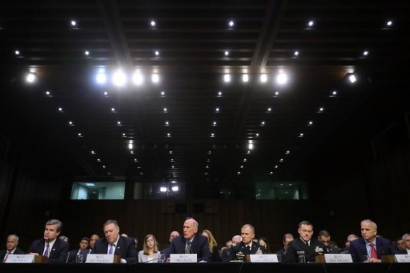 Director Nacional de Inteligencia, Daniel Coats, y los jefes de la CIA, el FBI, la NSA y otras dos agencias de espionaje Director Nacional de Inteligencia, Daniel Coats, y los jefes de la CIA, el FBI, la NSA y otras dos agencias de espionaje