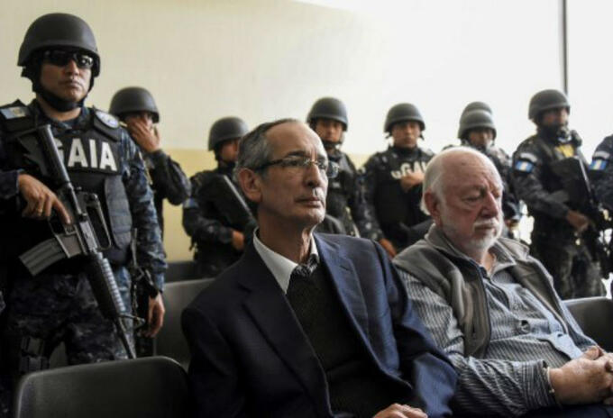 Expresidente de Guatemala, Álvaro Colom Álvaro Colom, expresidente de Guatemala detenido