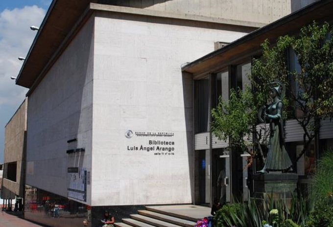 La BLAA está ubicada en el centro de Bogotá La Biblioteca Luis Ángel Arango llega a sus 60 años