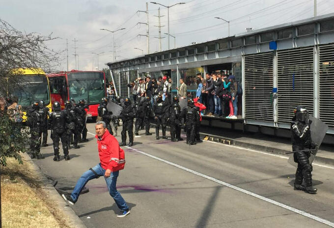 Bloqueos en TransMilenio Bloqueos en TransMilenio