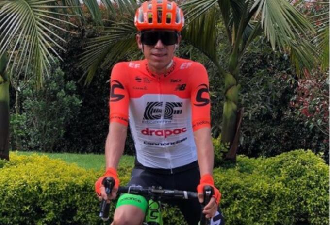 El beso que Rigoberto Urán le exigió a modelo de protocolo El beso que Rigoberto Urán le exigió a modelo de protocolo