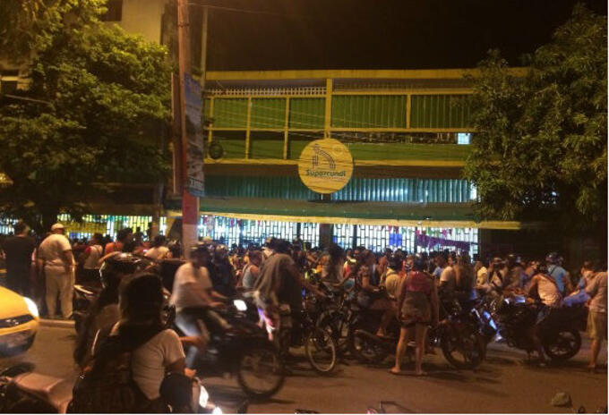 Saqueos en Supermercados en Cundinamarca Saqueos en Supermercados en Cundinamarca
