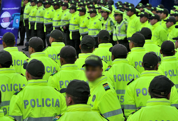 Policías Policías
