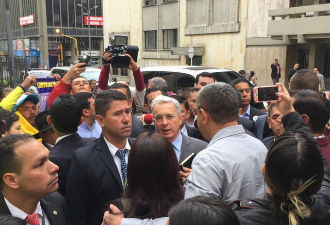 Álvaro Uribe Vélez en la Corte Suprema Álvaro Uribe Vélez en la Corte Suprema