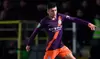 Ian Carlo Poveda en uno de sus primeros toques de balón en el partido de Manchester City ante Burton Albion