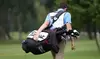 Caddie de golf en el Country Club de Bogotá
